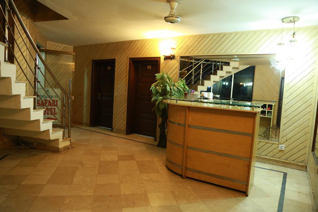 Safari Hotel Upper Mall Лахор Экстерьер фото