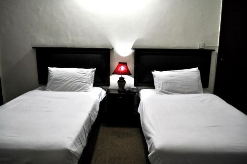 Safari Hotel Upper Mall Лахор Экстерьер фото